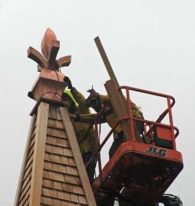 Encore-Sustainable-Design-Asbury-Methodist-Finial-Installation