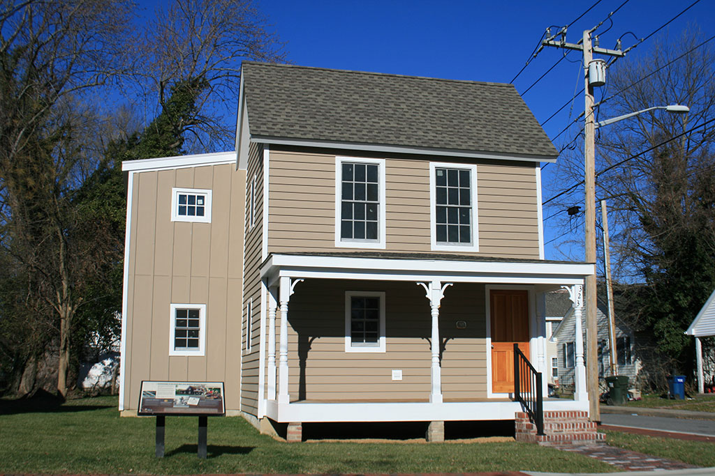 Encore-Sustainable-Design-Buffalo-Soldier-House