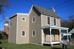 Encore-Sustainable-Design-Buffalo-Soldier-House
