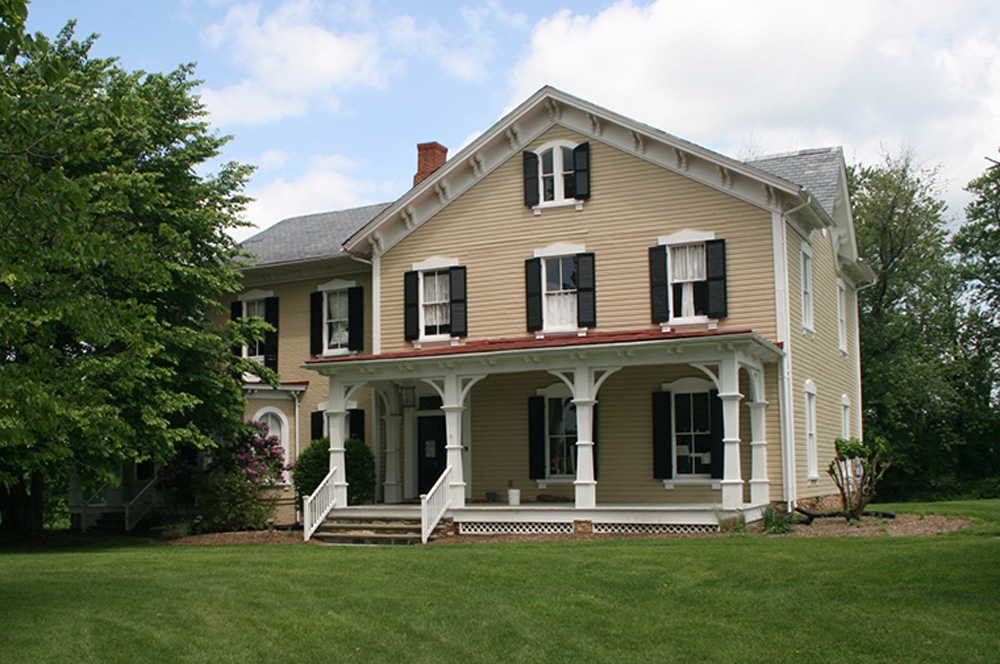 Encore-Sustainable-Architects-Montgomery-Waters-House-Front