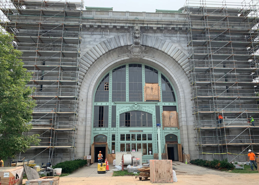 Encore-Sustainable-Architects-MacDnough-Hall-scaffolding