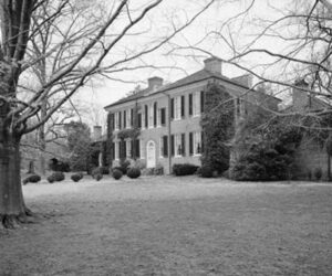 Encore-Sustainable-Architects-Poplar-Hill-Mansion-Front-1950