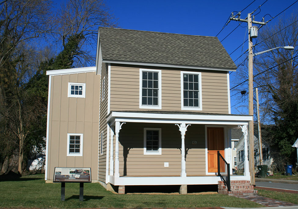 Encore-Sustainable-Design-Buffalo-Soldier-House